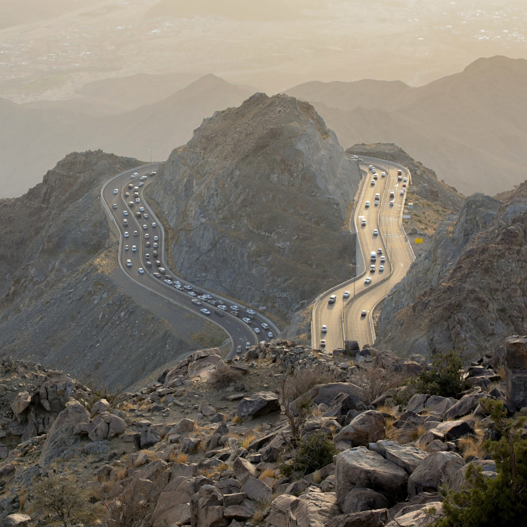 توصيل من المدينة الى الطائف